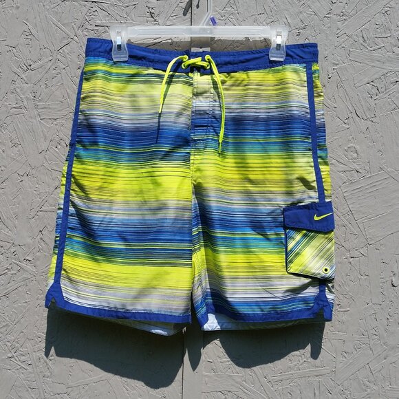 Nike Swim – Board Shorts – L - Picture 1 of 3